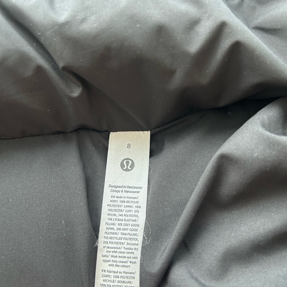 Lululemon Athletica Wunder Puff Super Cropped Size 8 - Picture 6 of 8